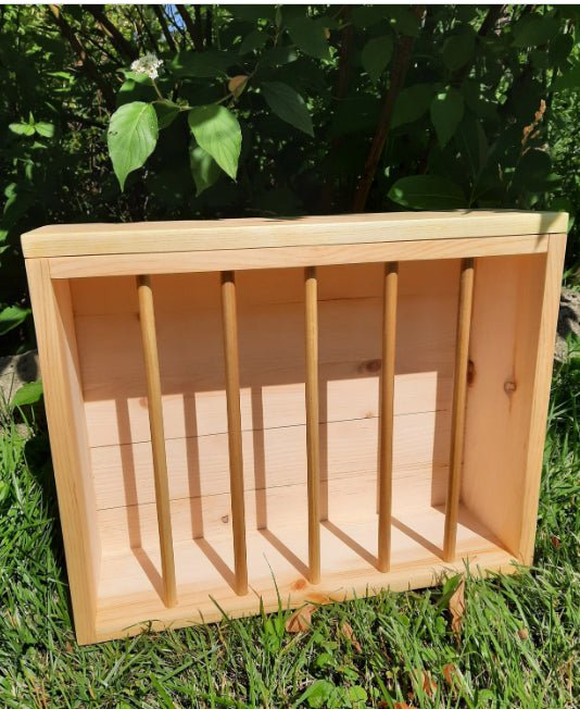 XL Mounted Hay Feeder for Rabbits & Guinea Pigs